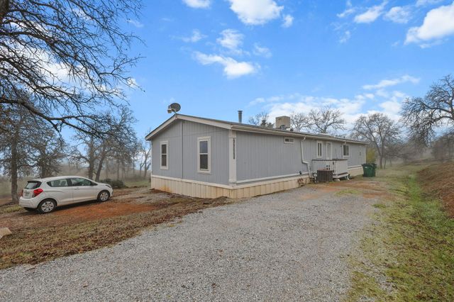 22555 E Elk Trail, Redding, CA 96003