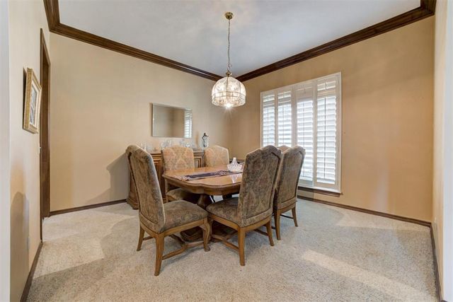 1300 Eagle Drive, Edmond, OK 73034