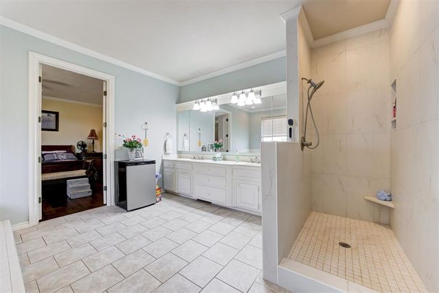 1300 Eagle Drive, Edmond, OK 73034