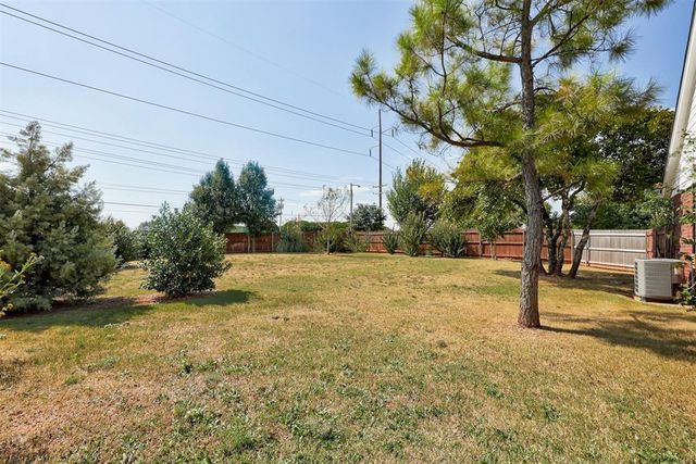 1300 Eagle Drive, Edmond, OK 73034