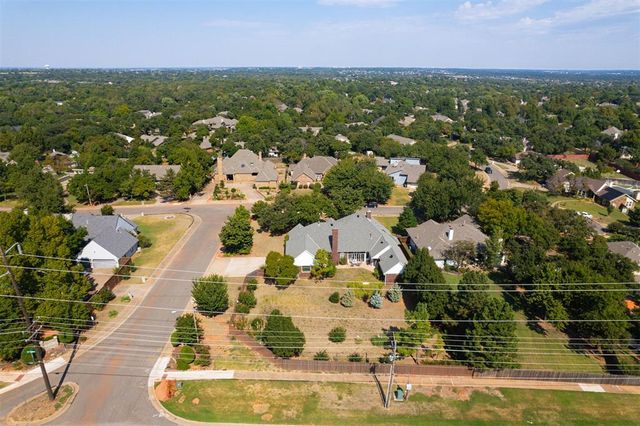 1300 Eagle Drive, Edmond, OK 73034