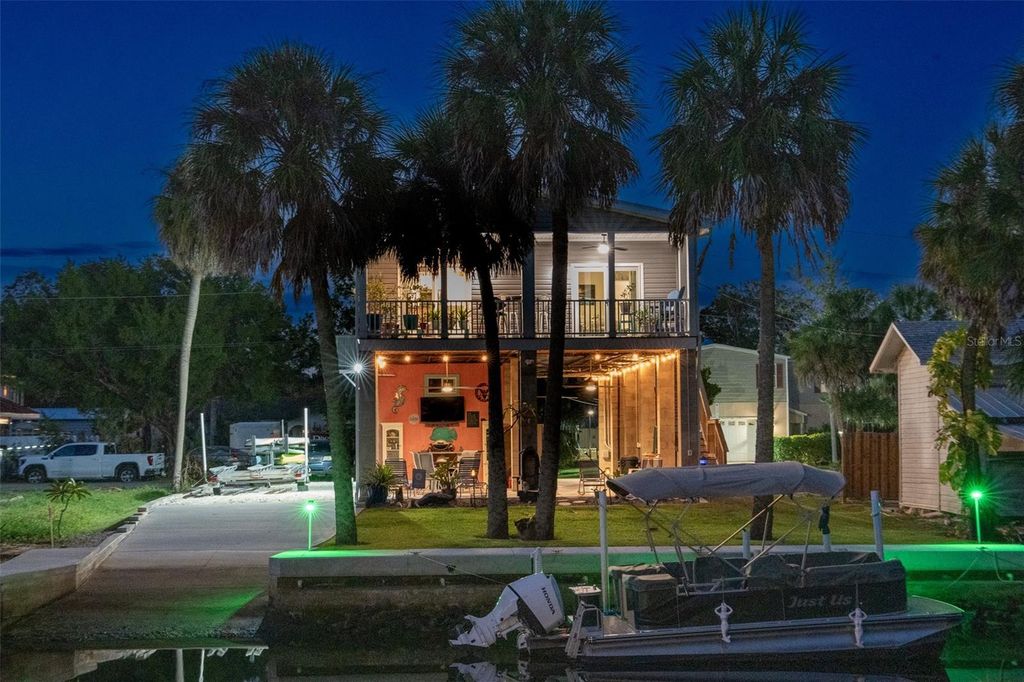 6140 ISLAND DRIVE, Weeki Wachee, FL 34607