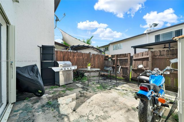 11338 SW 69th Ln, Miami, FL 33173