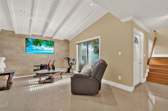 11338 SW 69th Ln, Miami, FL 33173