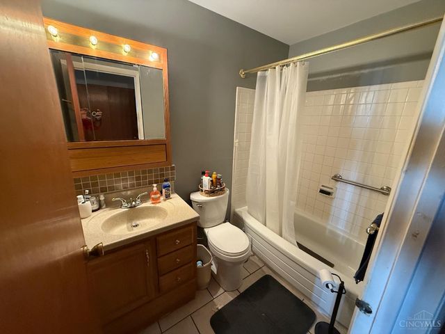 616 Rockford Drive, Hamilton, OH 45013