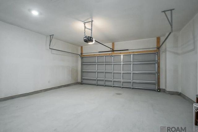 945 Drago Ln, Baton Rouge, LA 70820