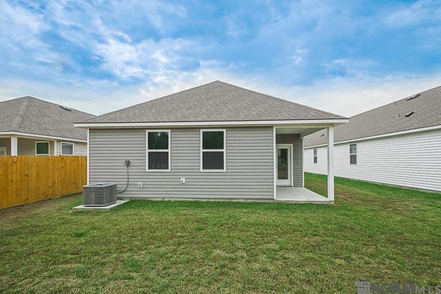 945 Drago Ln, Baton Rouge, LA 70820