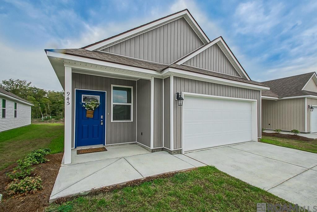 945 Drago Ln, Baton Rouge, LA 70820