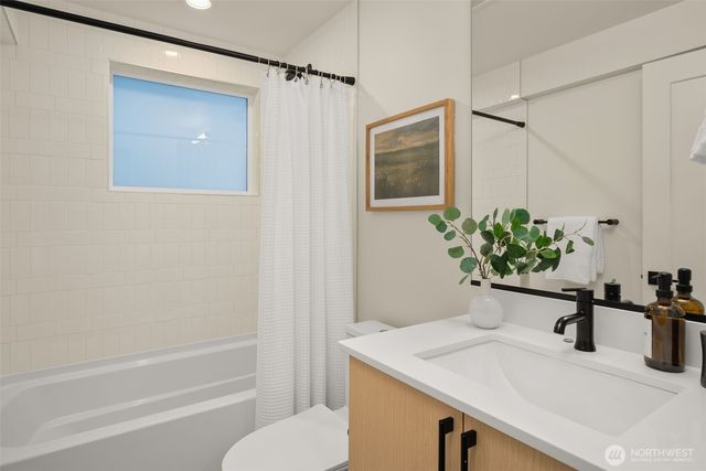 2647 A NW 63rd St, Seattle, WA 98107
