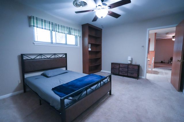 1702 Ivie Lee Street, Baytown, TX 77520