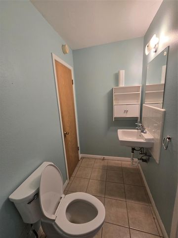 1702 Ivie Lee Street, Baytown, TX 77520