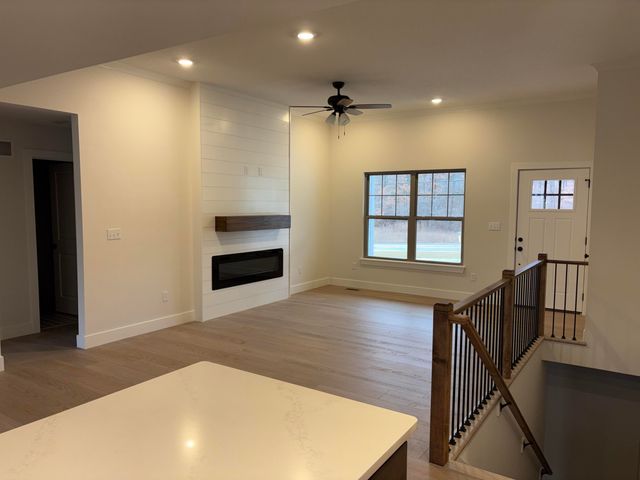 4905 S SCOTT BLVD, Columbia, MO 65203