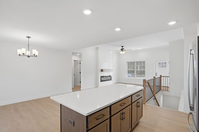 4905 S SCOTT BLVD, Columbia, MO 65203