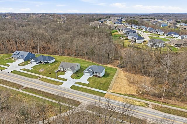 4905 S SCOTT BLVD, Columbia, MO 65203