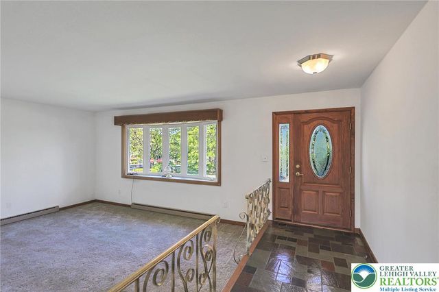 1004 Maple Street, Pottsville, PA 17901