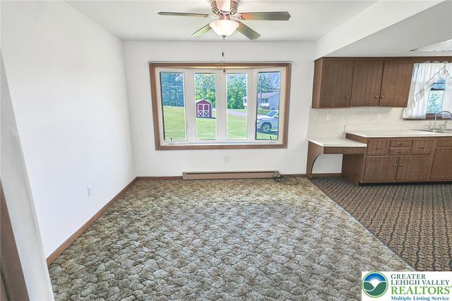 1004 Maple Street, Pottsville, PA 17901