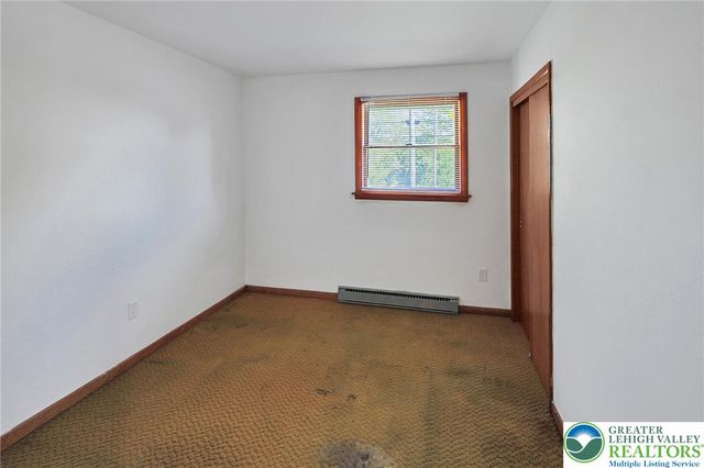 1004 Maple Street, Pottsville, PA 17901