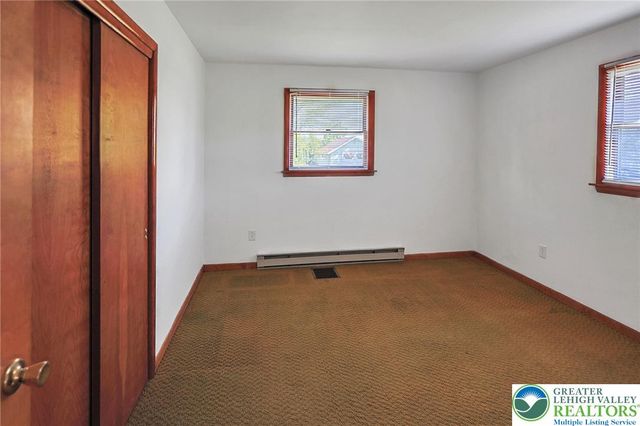 1004 Maple Street, Pottsville, PA 17901