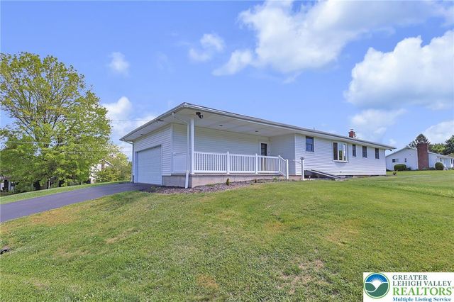 1004 Maple Street, Pottsville, PA 17901