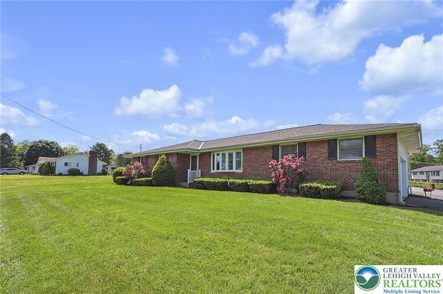 1004 Maple Street, Pottsville, PA 17901