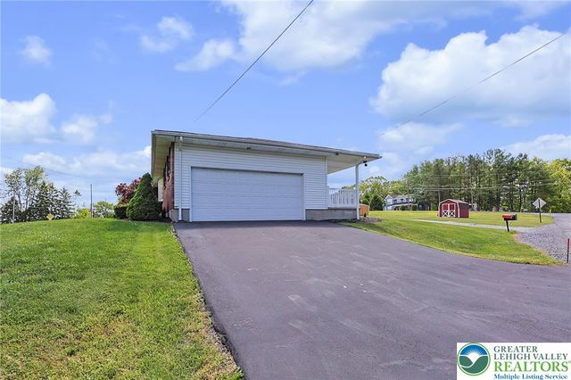 1004 Maple Street, Pottsville, PA 17901