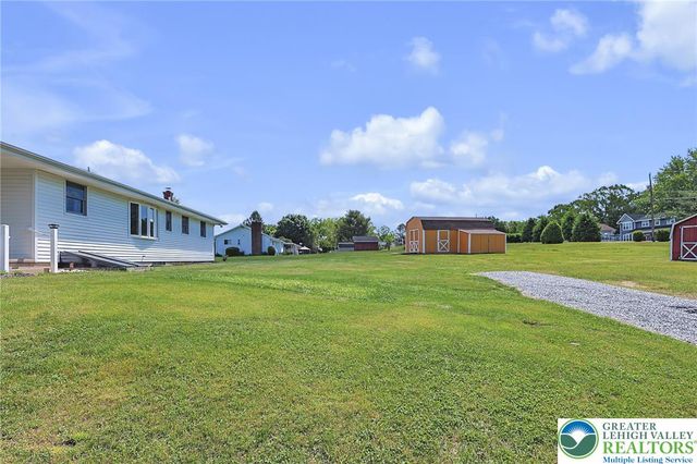1004 Maple Street, Pottsville, PA 17901