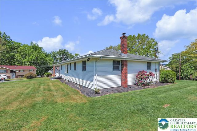 1004 Maple Street, Pottsville, PA 17901