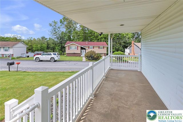1004 Maple Street, Pottsville, PA 17901