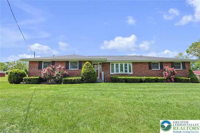 1004 Maple Street, Pottsville, PA 17901