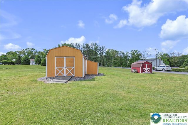 1004 Maple Street, Pottsville, PA 17901