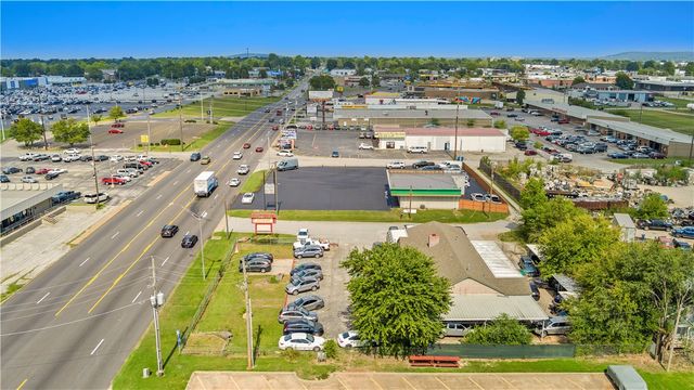 2305 Thompson Street, Springdale, AR 72764