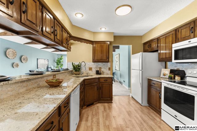 11705 Ruggles Circle, Omaha, NE 68164