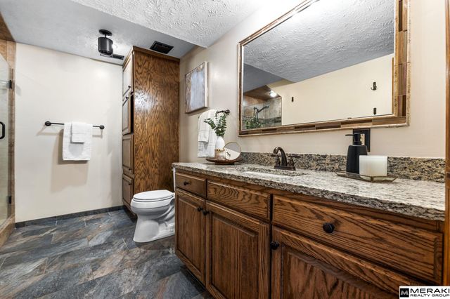 11705 Ruggles Circle, Omaha, NE 68164