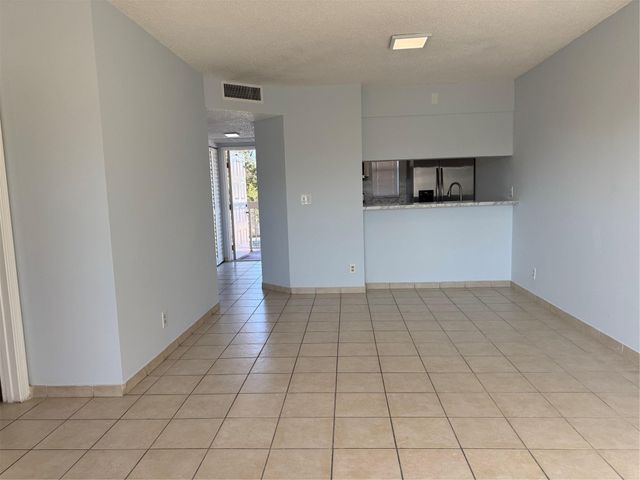 9930 N Twin Lakes Dr 7-L, Coral Springs, FL 33071