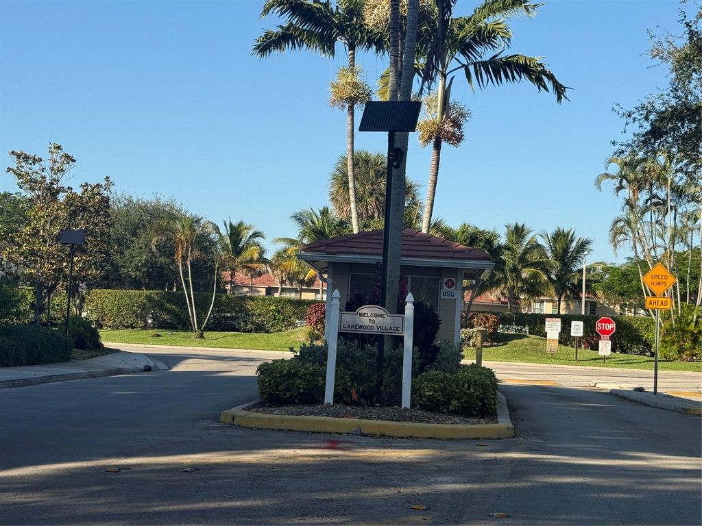 9930 N Twin Lakes Dr 7-L, Coral Springs, FL 33071