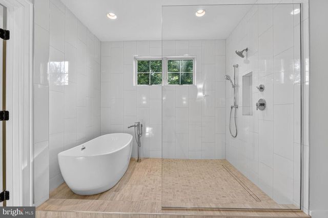 5917 BEECH AVE, Bethesda, MD 20817