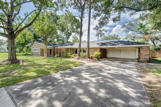 2429 Maroneal Street, Houston, TX 77030