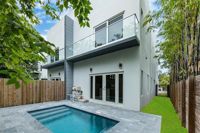 3142 Carter St 3142, Miami, FL 33133