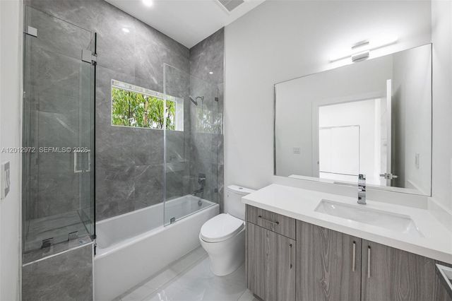 3142 Carter St 3142, Miami, FL 33133