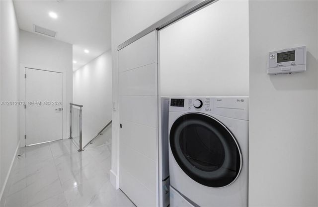 3142 Carter St 3142, Miami, FL 33133