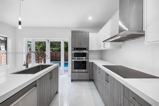 3142 Carter St 3142, Miami, FL 33133