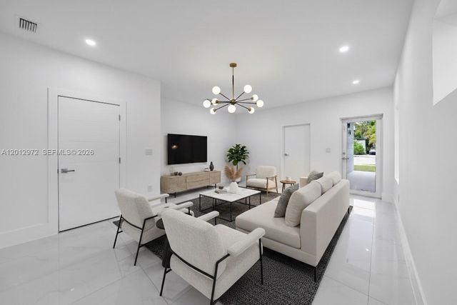 3142 Carter St 3142, Miami, FL 33133