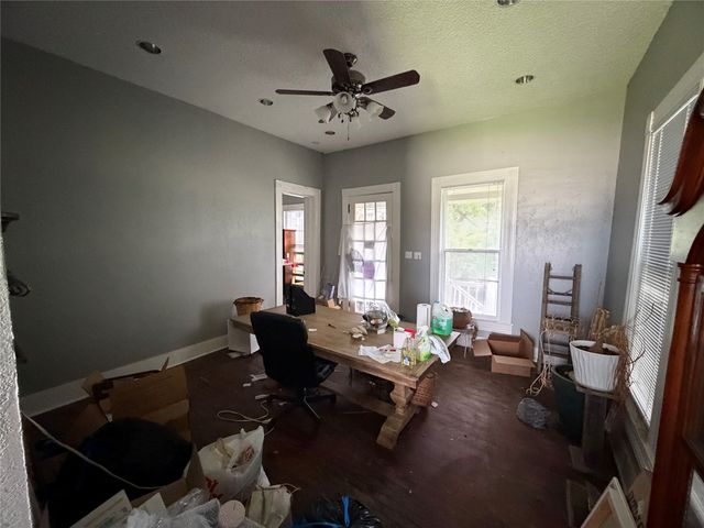 811 N Elm Street, Sherman, TX 75090