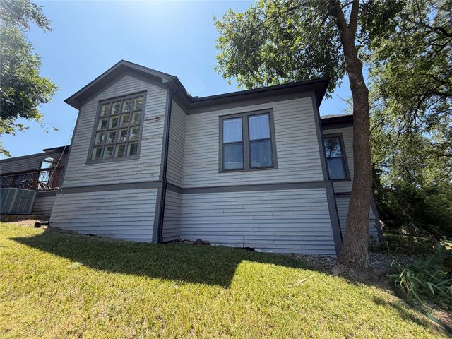 811 N Elm Street, Sherman, TX 75090