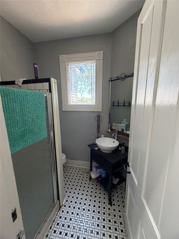 811 N Elm Street, Sherman, TX 75090
