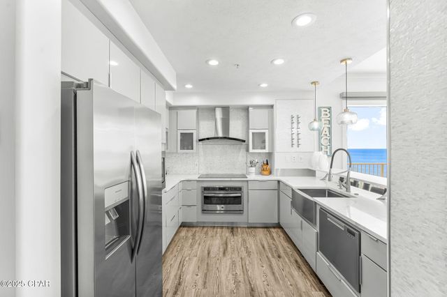 5004 Thomas Drive 401, Panama City, FL 32408