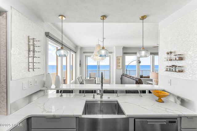 5004 Thomas Drive 401, Panama City, FL 32408