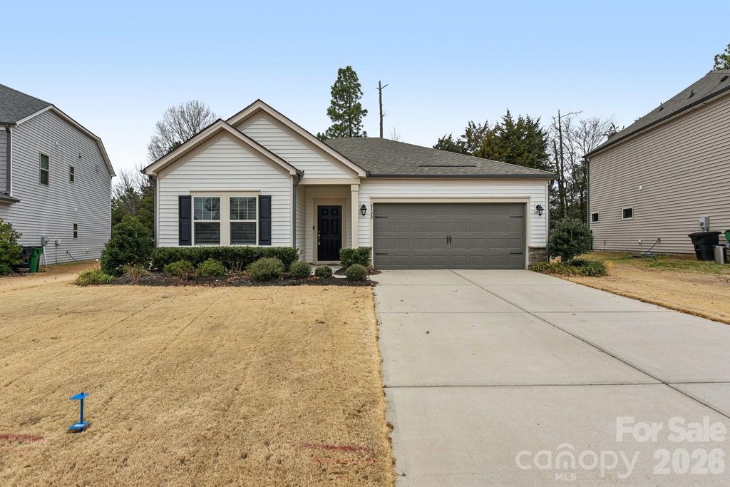 8522 Caruthers Drive, Charlotte, NC 28273