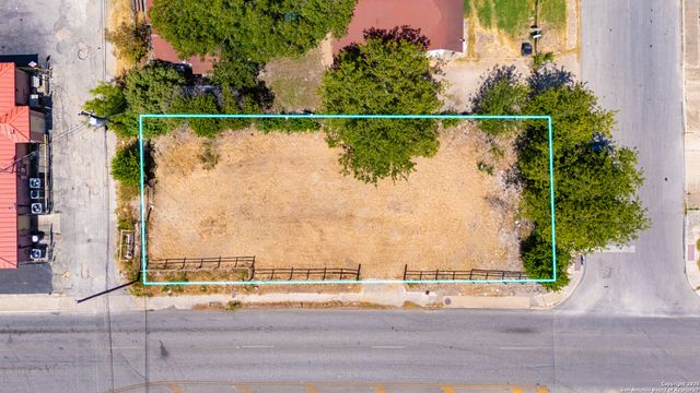 4002 W Houston St, San Antonio, TX 78207