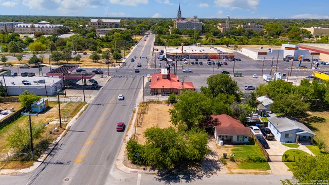 4002 W Houston St, San Antonio, TX 78207